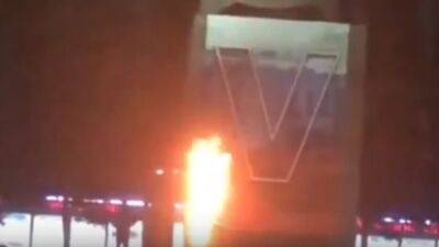 В Бурятии после поджога баннера с буквой "V" задержали подростков