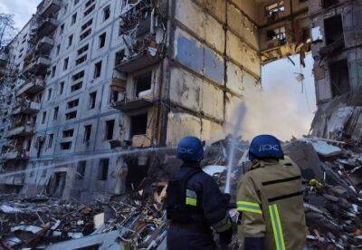 Росія атакувала Запоріжжя ракетами: пошкоджено 20 приватних будинків та 50 багатоповерхівок (відео)