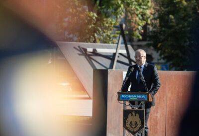 Единственный шанс: министр обороны Румынии призвал Запад вести переговоры с рф о мире с Украиной