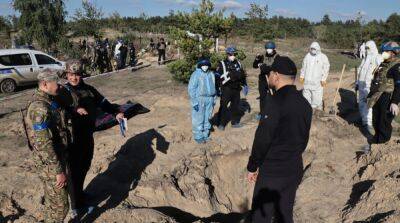 Полиция эксгумировала первые тела на месте массового захоронения в Лимане – МВД