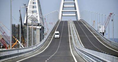 Стало известно, сколько россияне заплатили за охрану Крымского моста в 2022 году
