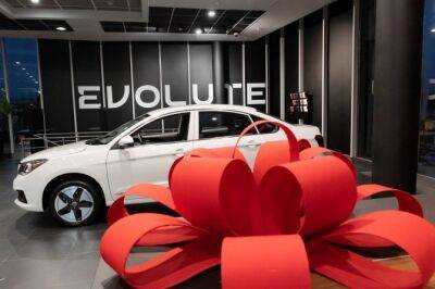 Первый электромобиль Evolute i-PRO выдан клиенту