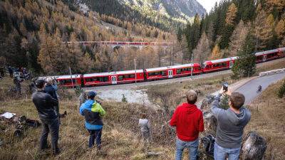 В Швейцарии побит рекорд самого длинного пассажирского поезда