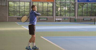 В Шотландии талантливый украинский беженец выиграл престижный теннисный турнир (видео)