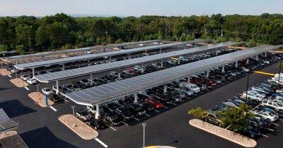 У Франції великі автостоянки будуть повинні встановити сонячні панелі