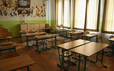 Во Львове третий день подряд "минируют" школы