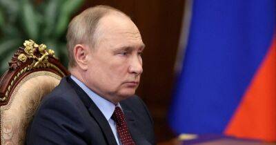 У Путина заканчиваются варианты маневров в войне против Украины, — Bloomberg