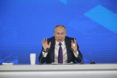 У Путина закончились варианты действий в Украине, но сдаваться он не хочет, – Bloomberg