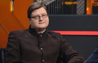 Почему Киев хочет национализировать предприятия олигархов, объяснил политолог Петровский