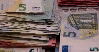 С 1 января 2023 года минимальная зарплата увеличится до 620 евро
