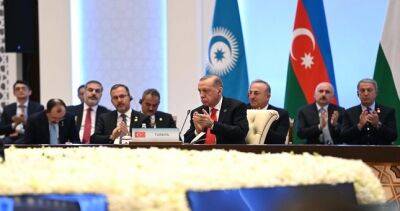Токаев предложил вручить Эрдогану высший орден Тюркского мира