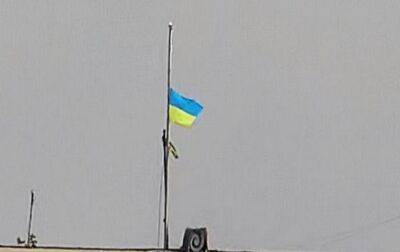 По Херсону едут машины с украинскими флагами - соцсети