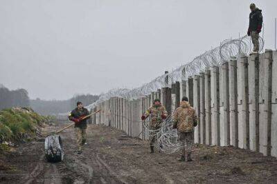 У трьох областях України будують стіну на кордоні з Білоруссю (ФОТО) - lenta.ua - Україна - Росія - Білорусь