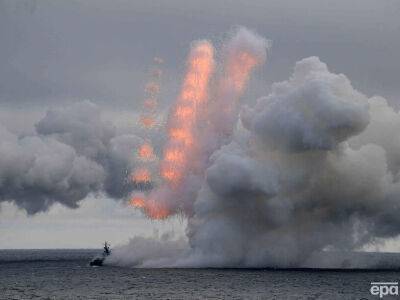 В Черном море находится два российских ракетоносителя с 16 "Калибрами" – ОК "Юг"