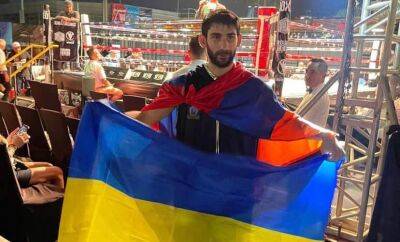 Украинец Фаниян в пятом раунде победил мексиканца Диаcа Миньяреcа