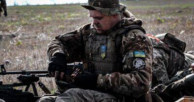 Чрезвычайно жестокие бои: Зеленский поблагодарил ВСУ, которые держат оборону в Донецкой области