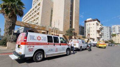 Драма в Бат-Яме: туристка выпала с 14-го этажа гостиницы