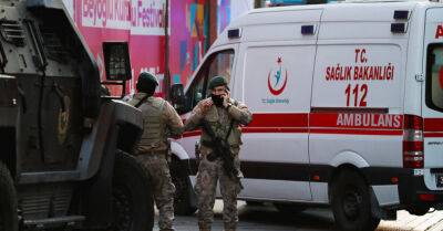Взрыв в центре Стамбула: шесть погибших и десятки пострадавших