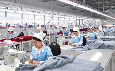 Граждан Узбекистана пригласят в Россию для работы в легкой промышленности