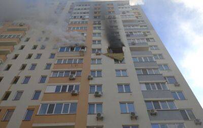 В киевской квартире взорвался аккумулятор и спровоцировал сильный пожар