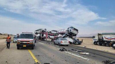 Смертельная авария по дороге в Эйлат: двое погибли на месте, еще двое серьезно ранены