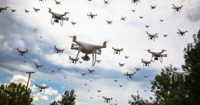 Стартап создал рой дронов, покрывающий площадь 80 кв. км: как это используют военные