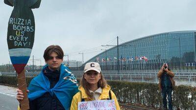 Украинцы создадут символическую цепь единства вокруг Штаб-квартиры НАТО в Брюсселе, Бельгия