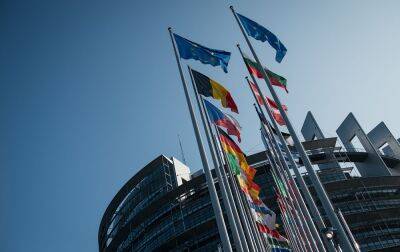 Найбільша група Європарламенту закликала визнати Росію державою-терористом