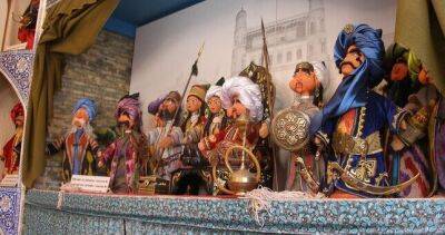 В Душанбе с гастролями находится кукольный театр Бухары