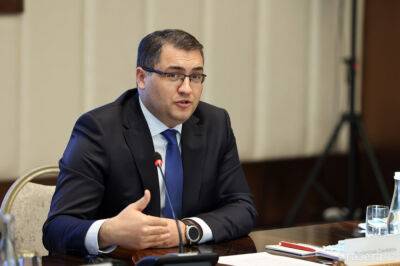Русланбек Давлетов, работавший министром юстиции, назначен советником президента по вопросам общественно-политического развития