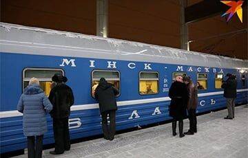 Россияне массово бронируют билеты на поезда в Минск