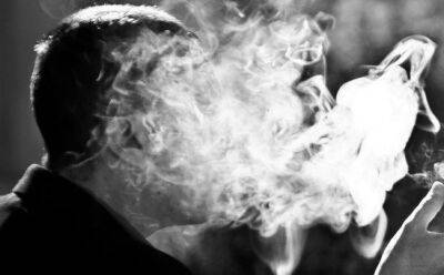 Бюджет терпит убытки от контрабанды табака