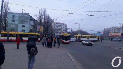 В Одессе из-за перебоев со светом не ходит часть трамваев и троллейбусов