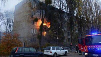 Россия ударила по Украине 100 ракетами, многие города остались без электричества