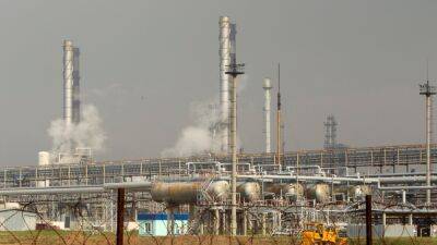 Украина остановила прокачку нефти в Венгрию по трубопроводу "Дружба"