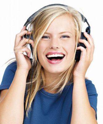 Через прослуховування гучної музики ризикують у майбутньому втратити слух мільярд молодих людей