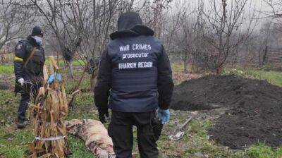 Оккупанты обстреляли Купянск во время эксгумации: женщине оторвало голову