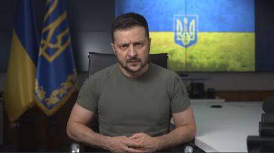 "Большая ответственность": Зеленский ответил, когда "разрешит" украинцам возвращаться из-за границы