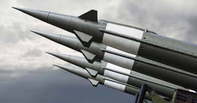 Массированные обстрелы Украины сильно истощают запасы ракет РФ, — британская разведка