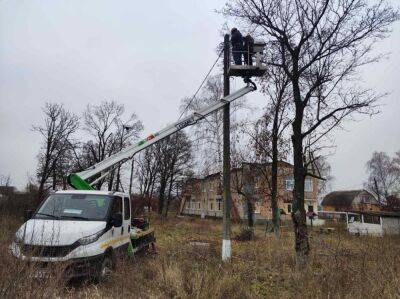 В селе на Харьковщине, сидевшем без света два месяца, восстановили электрику