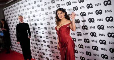 Сальма Хайек посетила мероприятие GQ в эффектном красном платье (фото)