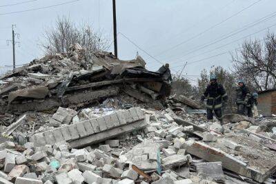 Удар ракеты по жилому дому в Запорожской области: из-под завалов достали 7 погибших