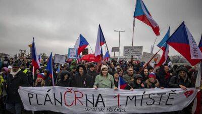 В Праге прошла акция протеста против оказания поддержки Украине