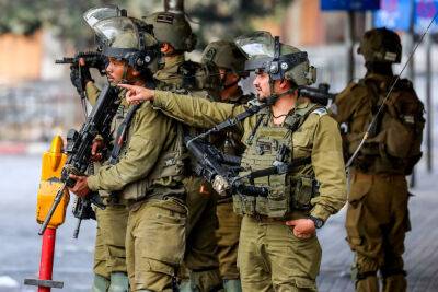 Массовое празднество в еврейском Хевроне. ЦАХАЛ и полиция в боевой готовности