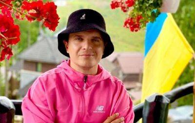 Украинский ведущий признался, что продолжает слушать песни артистов из РФ