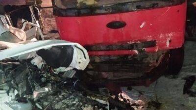 В Татарстане грузовик столкнулся с тремя легковыми автомобилями, один человек погиб