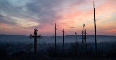 Отключение света в Украине на 10 дней: ДТЭК ответил на распространившиеся в сети слухи (видео)