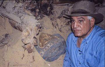 Захи Хавасс - Возле усыпальницы Тутанхамона найдены сотни мумий и неизвестная пирамида - charter97.org - Белоруссия