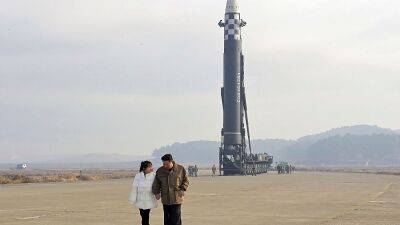 КНДР: на запуск ракеты с дочкой