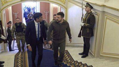 Риши Сунак посетил Киев и пообещал Украине поддержку